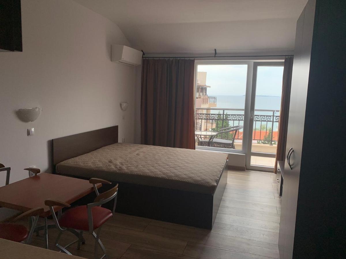 Marina Bay Apart Saint Vlas Свети-Влас Экстерьер фото