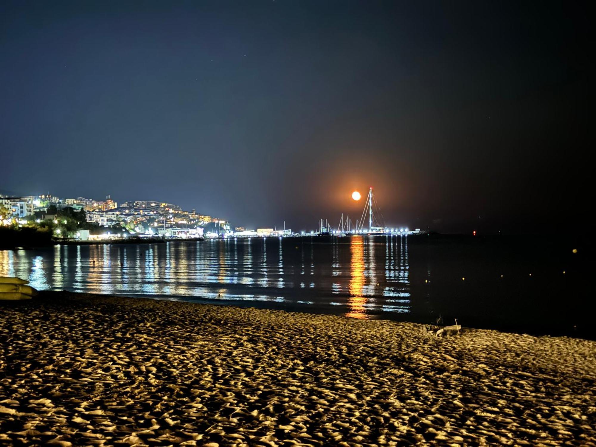 Marina Bay Apart Saint Vlas Свети-Влас Экстерьер фото
